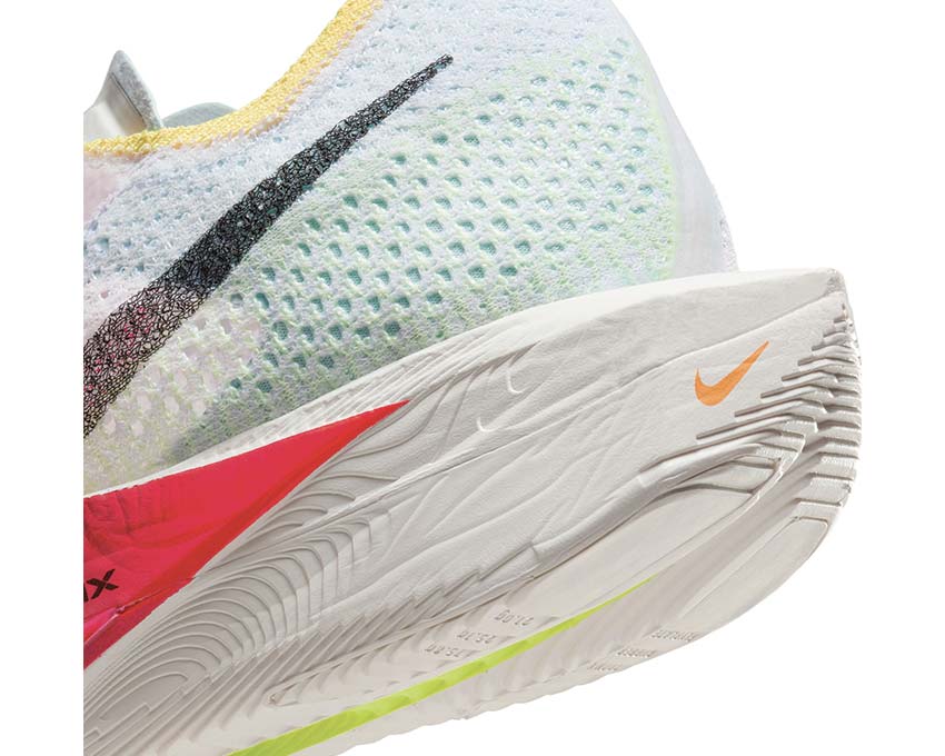 Nike Vaporfly 3 Multi Color / Black - Volt - Hyper Pink HQ3219-902