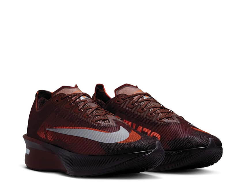 Nike Vaporfly 4 x Renegade IQ7313-200