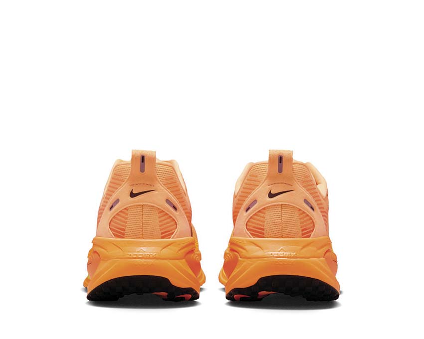 Nike Vomero 18 HM6803-700