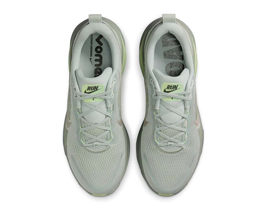 Nike Vomero 18 Light Silver / College Grey - Barely Volt HM6803-002 