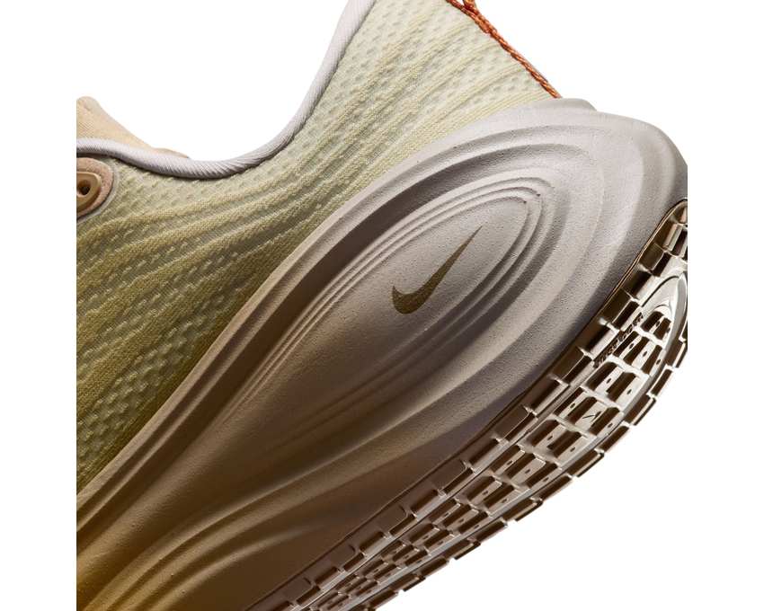 Nike Vomero Plus "Desert Camo"