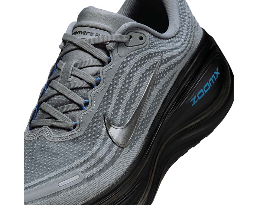 Nike Vomero Plus HV8150-011