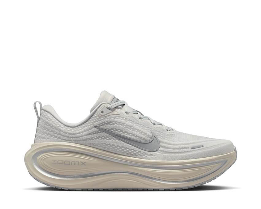 Nike Vomero Plus IQ0308-094