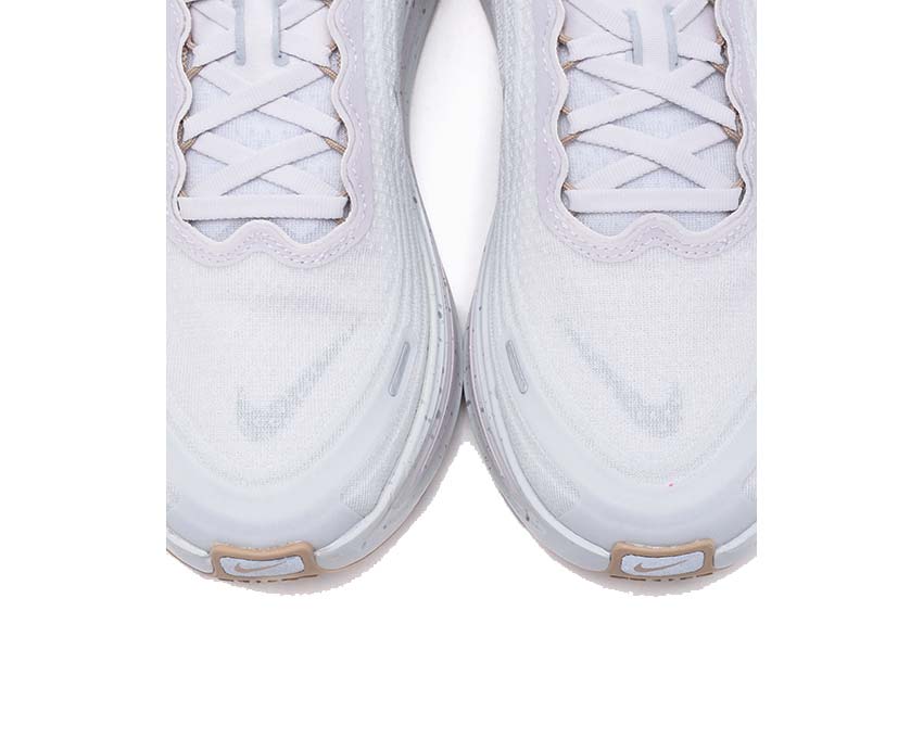  Nike Vomero Plus Speckle IO4323-001