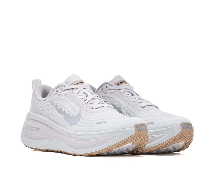  Nike Vomero Plus Speckle IO4323-001