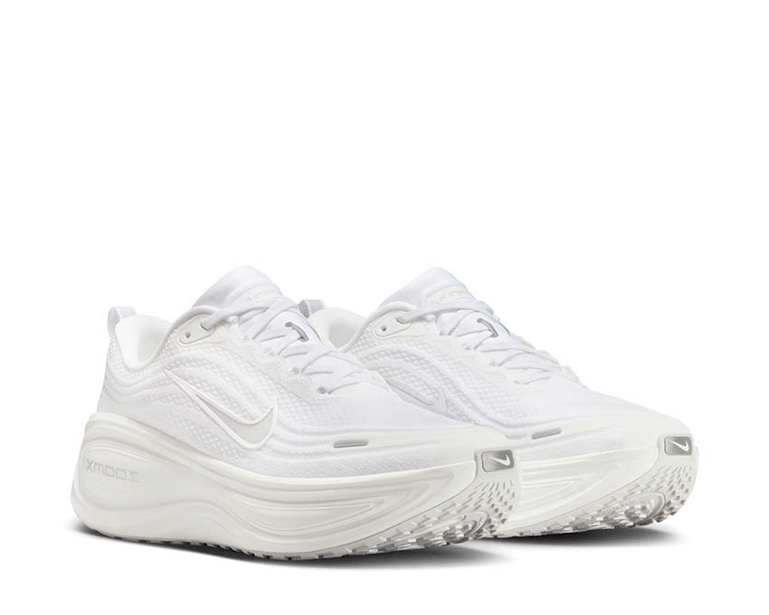 Nike Vomero Plus White/Summit White-Photon Dust-Mtlc Silver HV8150-102