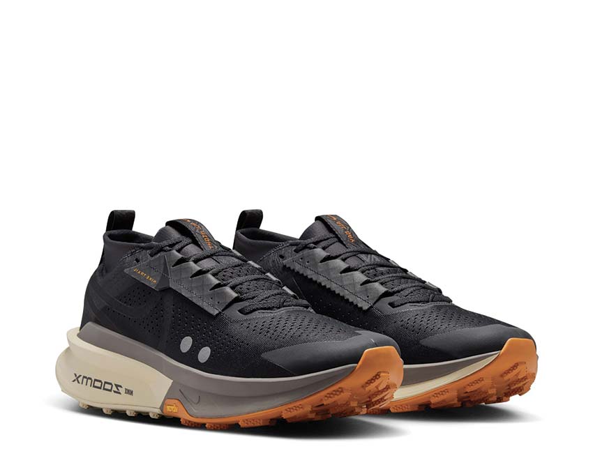 Nike Zegama Trail 2 Off Noir / Black - Monarch - Pale Ivory FD5190-008