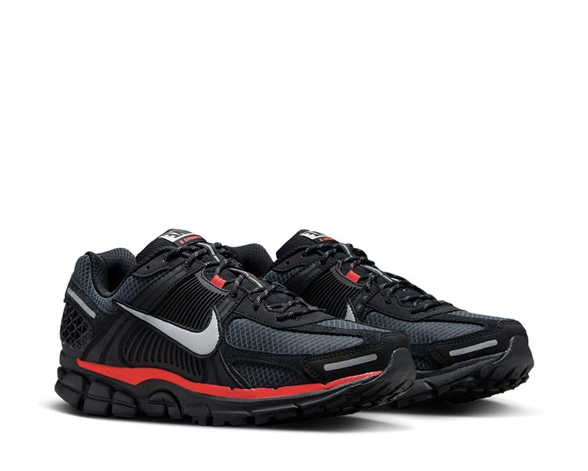 Nike Zoom Vomero 5 Black / Metallic Silver - Bright Crimson HV2527-002