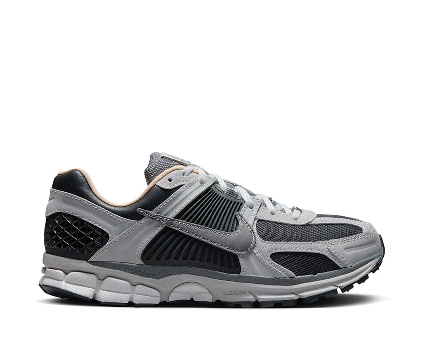 Nike Zoom Vomero 5 Dk Smoke Grey / Smoke Grey - Lt Smoke Grey HV5982-001