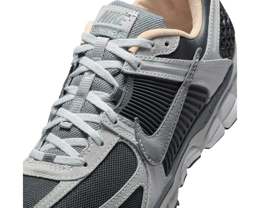 Nike Zoom Vomero 5 Dk Smoke Grey / Smoke Grey - Lt Smoke Grey HV5982-001