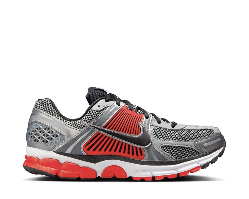 Nike Zoom Vomero 5 Metallic Silver / Black - FLT Silver FJ4151-005