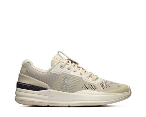 ON The Roger Pro W Sand / Ivory 4897664