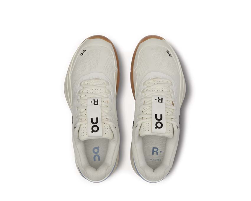 On The Roger Pro Ivory / Chambray 48.97696