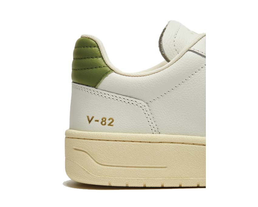 Veja V-82 II Grained Leather VF3321146A