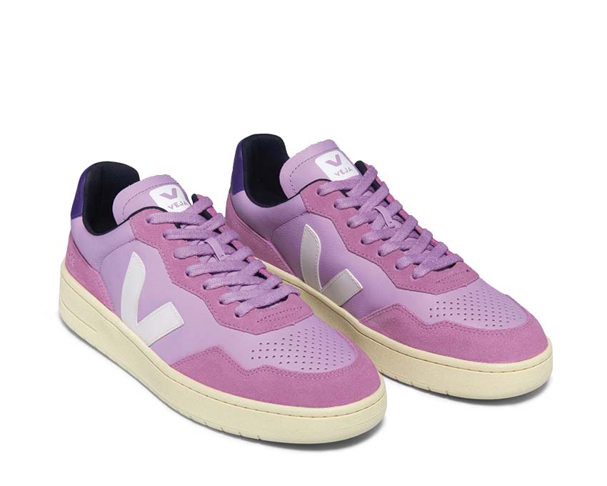 Veja V-90 OT Leather