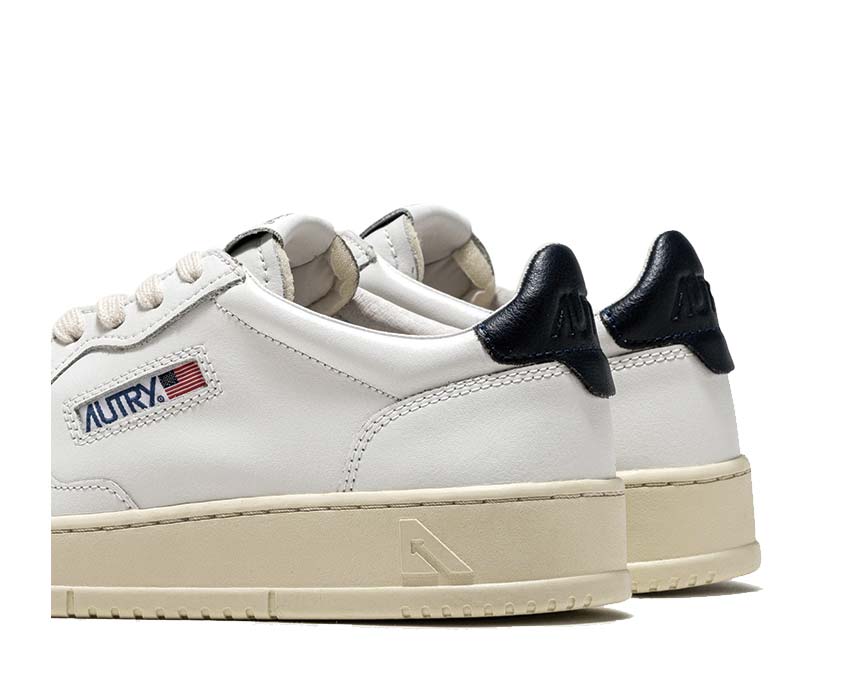 Autry Medalist Low Leat / Leat White - Space AULMLL12