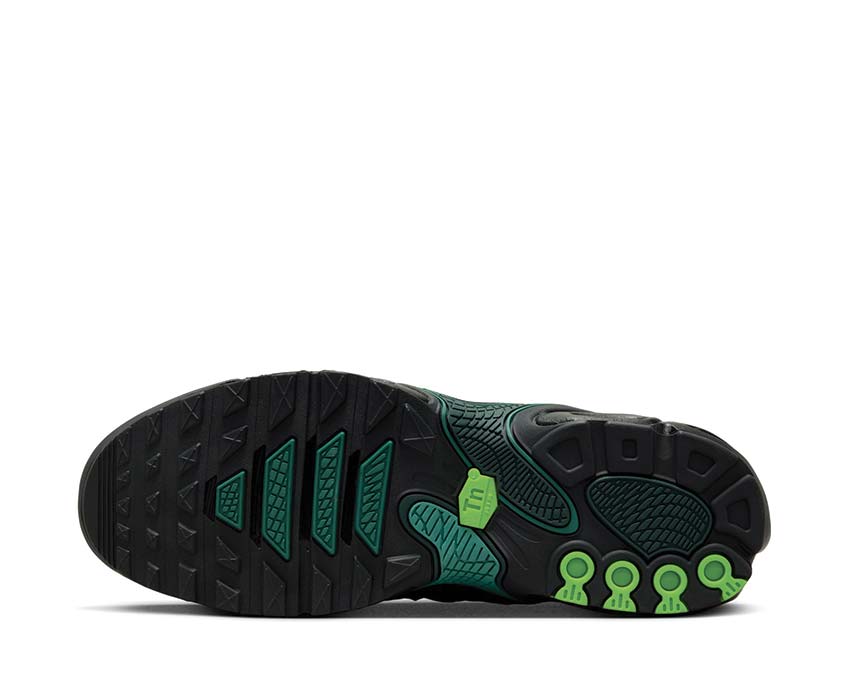 Nike Air Max Plus Drift Black / Green Strike - Anthracite FD4290-006