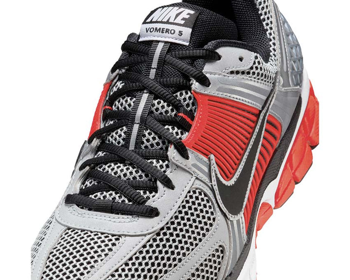 Nike Zoom Vomero 5 "Metallic Silver Red"