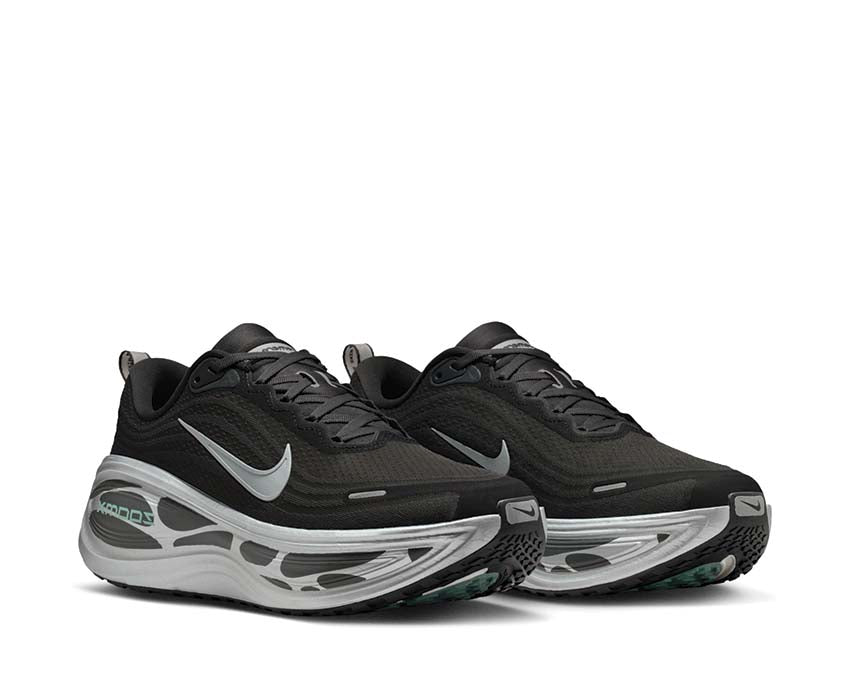 Nike Vomero Plus "Anthracite"