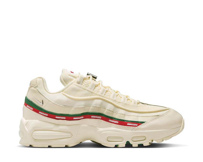 Nike Air Max 95 x UNDEFEATED "Sail"