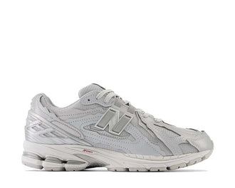 New Balance 1906 Protection Pack vista lateral – Silver Metallic Crimson M1906DH