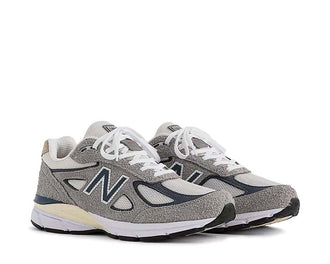 New Balance 990v4 Made in USA Marblehead vista lateral — perfil clásico gris claro