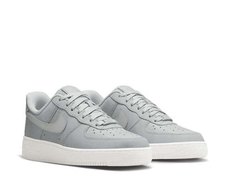 Nike Air Force 1 '07 Prm Wolf Grey Summit White vista lateral — cuero premium