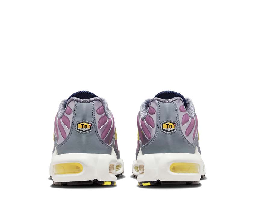 Nike Air Max Plus W Violet Dust / High Voltage - Midnight Navy FN8007-500