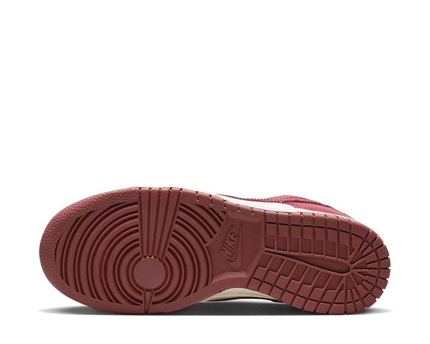 Nike Dunk Low PRM W White / Team Red - Coconut Milk FJ4555-100