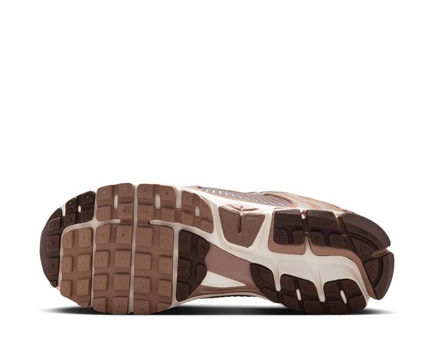 Nike Zoom Vomero 5 Dusted Clay / Earth - Platinum Violet HF1553-200