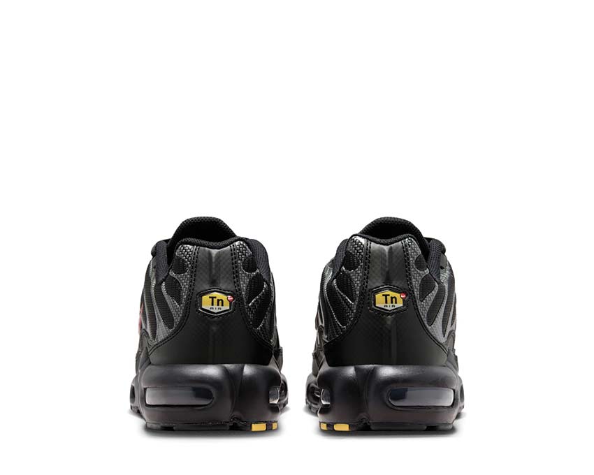 Nike Air Max Plus Black / Metallic Silver - University Red HF4293-001