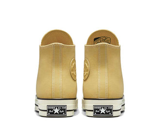 Converse Chuck 70 Hi Trailhead Gold vista lateral — lona color oro terracota tendencia