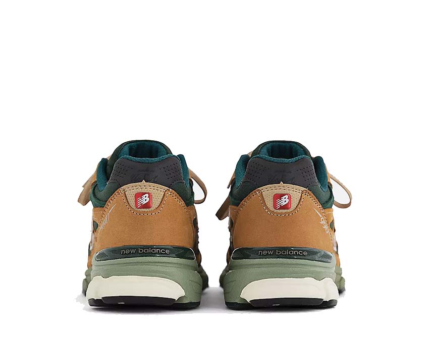 New Balance 990V3 Tan / Green M990WG3