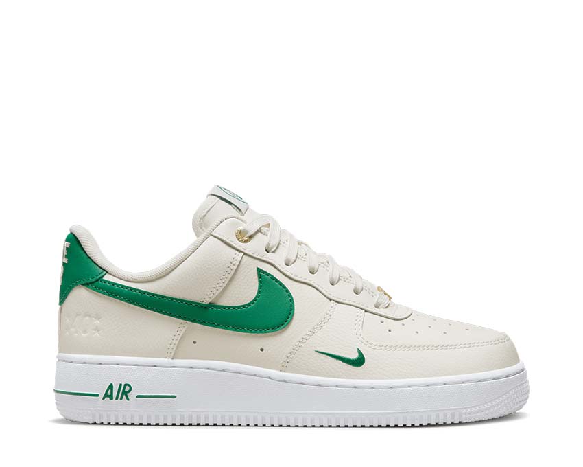 Nike Air Force 1 '07 SE Sail / Malachite - White - Metallic Gold DQ7582-101