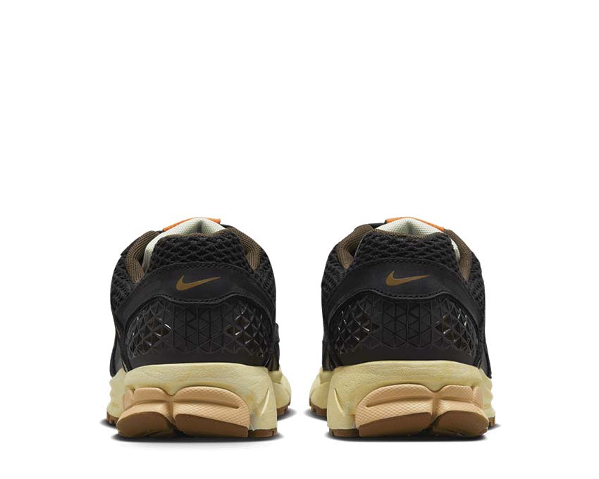 Nike Zoom Vomero 5 PRM Black / Black - Sesame - Coconut Milk FD0533-010