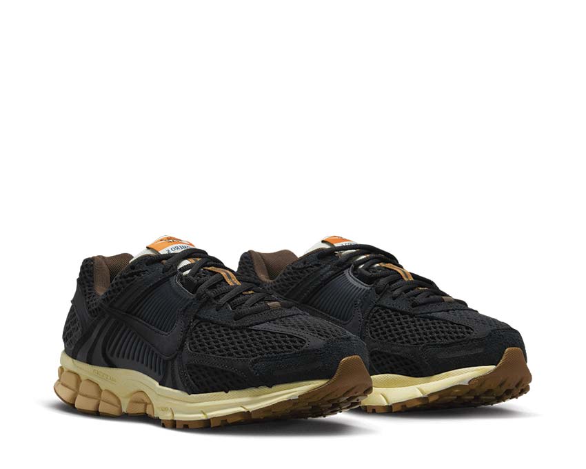 Nike Zoom Vomero 5 PRM Black / Black - Sesame - Coconut Milk FD0533-010